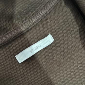 İmza Mağazasından Alınan Kazakların Hızlı Tüylenmesi Ve Geri Dönüş Sürecinde Bilgilendirme Eksikliği