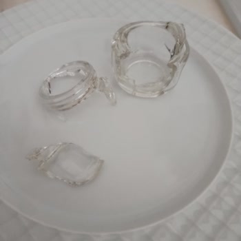 Arçelik Ankastre Fırın Lambası Cam Kapağının Kendi Kendine Çatlaması Ve Garanti Dışı Ücret Talebi