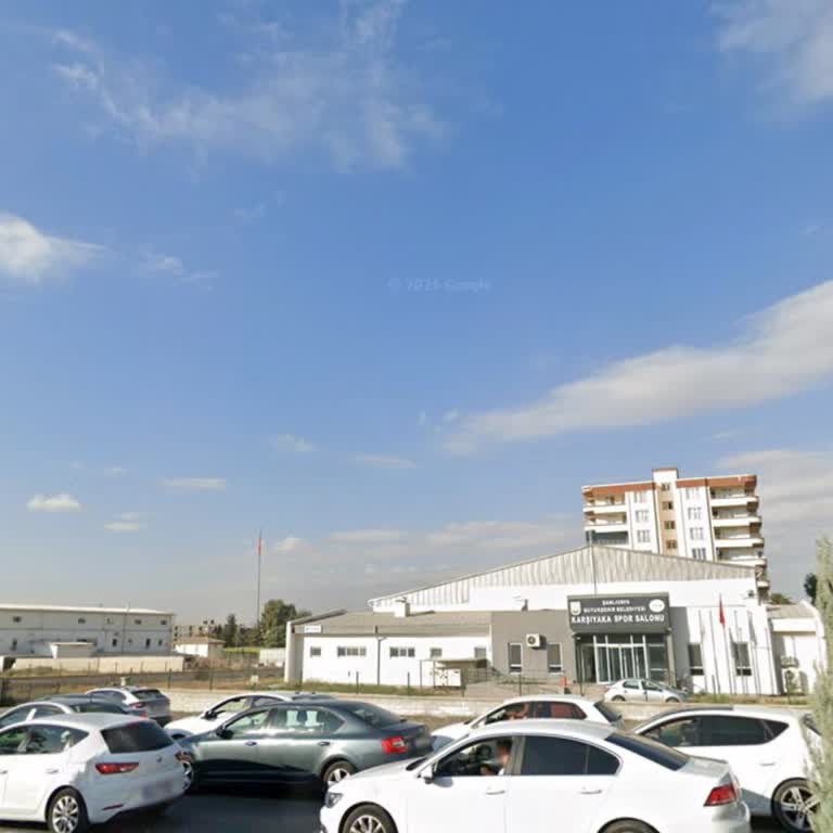 Akbayır Mahallesinde 90K Otobüs Durağı Eksikliği Çocukla Yürümeyi Zorunlu Kılıyor