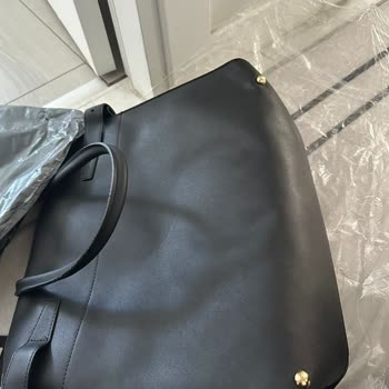 İade Gecikmesi Ve Görsellerle Uyuşmayan Hasarlı Çanta