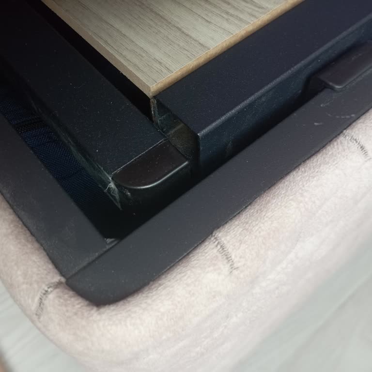 Bambi Baza Kaynağı Yerinden Ayrıldı, Firma Üretim Hatasını Kabul Etmiyor Ve Ücretli Tamir İstiyor