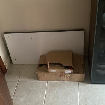 Eksik TV Ünitesi Parçaları Ve Ayıplı Koltuklar İçin Cevapsız Şikayet