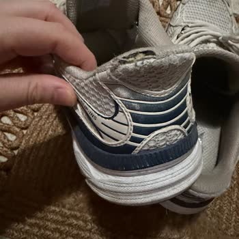 Skechers Ayakkabısının Topuk Basma Bölümü İlk Kullanımda Çöktü Ve İade Reddi