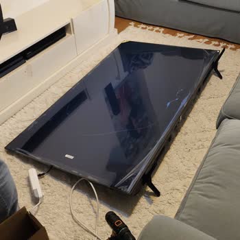 Kırık TV Ekranı Ve Reddedilen Değişim Talebi