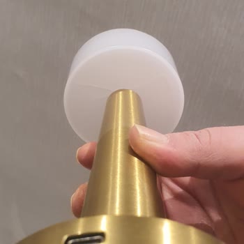 Kırık Ve Çalışmayan Masa Lambası İçin İade Reddi Ve Müşteri Koruması Eksikliği