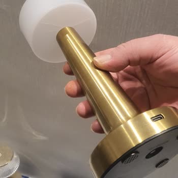 Kırık Ve Çalışmayan Masa Lambası İçin İade Reddi Ve Müşteri Koruması Eksikliği