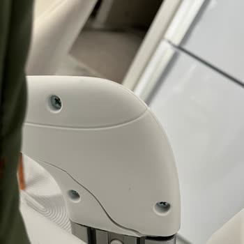 Arızalı Ve Lekeli Mama Sandalyesi İçin Cevapsız Şikayet Ve Fatura Talebi