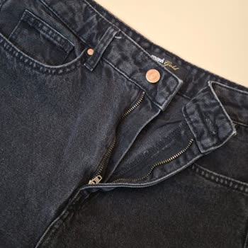 Mavi Mağazasında Üretim Hatası Olan Jean Değişim Talebi Reddedildi