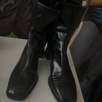 Stradivarius Topuklu Streç Botta Ayıplı Ürün Şikayeti Ve Hızlı Değişim Talebi