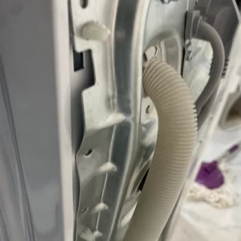 Kırık Çamaşır Makinesi İçin Değişim Talebinde Uzun Süreli Yanıtsızlık