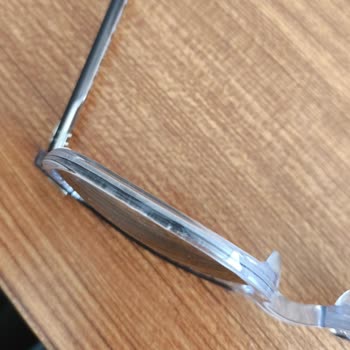 Atasun Optik'te Rayban Gözlüğüm Çatladı Ve Servis Süreci Ciddiyetsiz