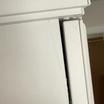 Defolu Mobilya Ve Cevapsız Mağaza İletişimi