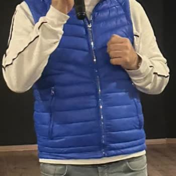 Tudors Şişme Montunun Boya Sızıntısı Lacoste Sweatini Mahvetti