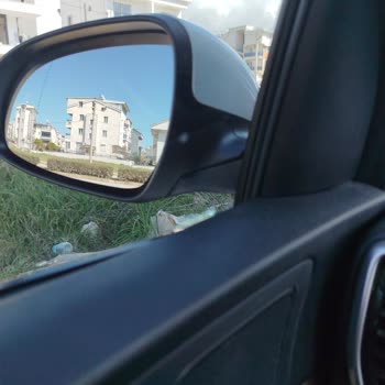 Kia Söke Yetkili Serviste Cam Filmi Değişiminde Kaba Üslup Ve Güvensiz İşçilik