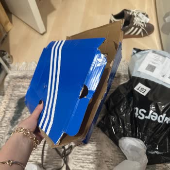 Hasarlı Ayakkabı Kutusu Güveni Zedeledi