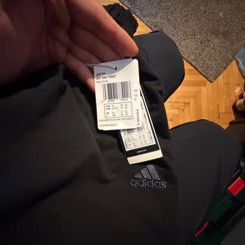 FLO Ayakkabı'dan Satın Alınan Adidas Eşofman Altının Sahte Olması