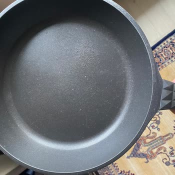 Tek Bölgedeki Soyulma: Taç Bella Döküm Tava Sorunu