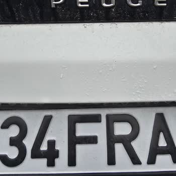 Vavacars’ın Orijinal Plaka Takmaması Nedeniyle 1000 TL Masraf Ve Zaman Kaybı