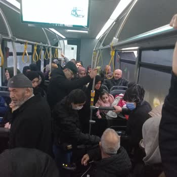 92B Hatında Yoğunluk Ve Uzun Bekleme Sorunları İçin Sefer Sıklığının Artırılması