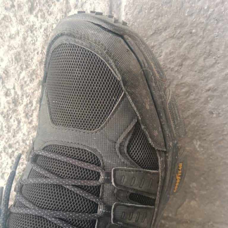 Skechers Ayakkabısında Su Alma Ve Yırtılma Sorunu, İade Ve Değişim Talebi