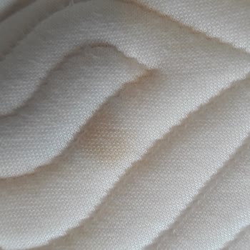 Biosalt Yatakta Lekeler Ve Eksik Servis