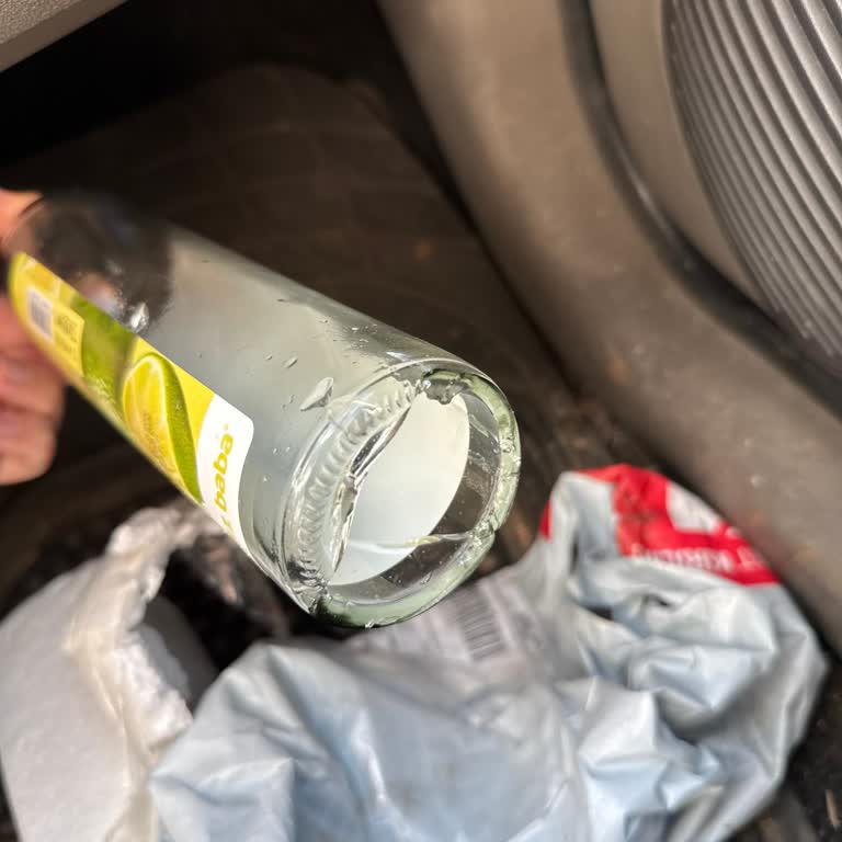 Salima Cam Şişe Çatladı, Ürün Boş Geldi, Ücret İadesi Talebi