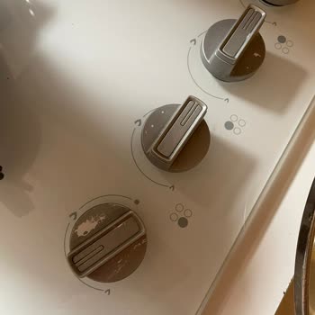 Arçelik Ankastre Ocakta Düğmeler Soyuluyor Ve Göz Renk Değişiyor