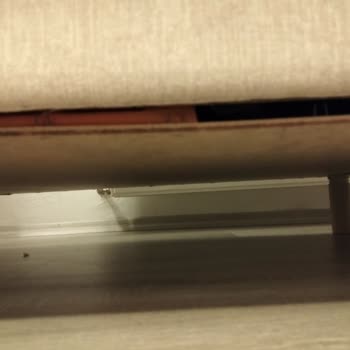 İstikbal Koltuk Takımının Alt Kapağı İki Kez Düştü