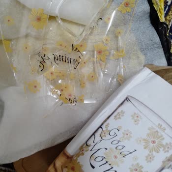 Kırık Cam Kupa Teslimatı İçin Hemen Değişim Veya İade Talebi