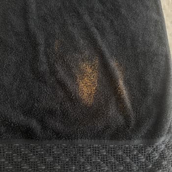 Aşırı Tüy Dökülmesi Ve Renk Değişimi Nedeniyle Özdilek Bornoz Takımında Ayıplı Ürün Şikayeti