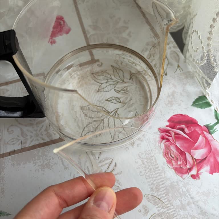 Garanti Kapsamındaki Çay Makinesinin Üst Demliği Kırıldı, Ücretsiz Değişim Talebi