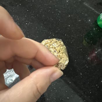 Kuru Dut Paketi İçindeki Diken Çocuk Sağlığını Tehdit Ediyor