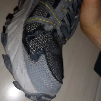 Yüksek Fiyatlı Skechers Ayakkabının İç Yırtılması Ve Garanti Reddi