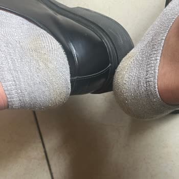 Greyder Ayakkabısında Çatlama Ve Boya Akması, İade Talebi Reddedildi