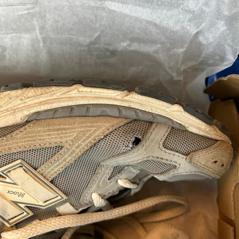 New Balance 1906R Ayakkabısında Kısa Sürede Yırtık, Değişim Ve İade Talebi