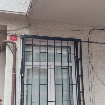 Üsküdar'da Turkcell Ev İnterneti Kesintisi, 20 Kez Arama Sonrası Çözüm Bekleniyor