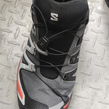 Sağ Ayakta Sürekli Çıkan Sürtünme Sesi Değişim Talebi