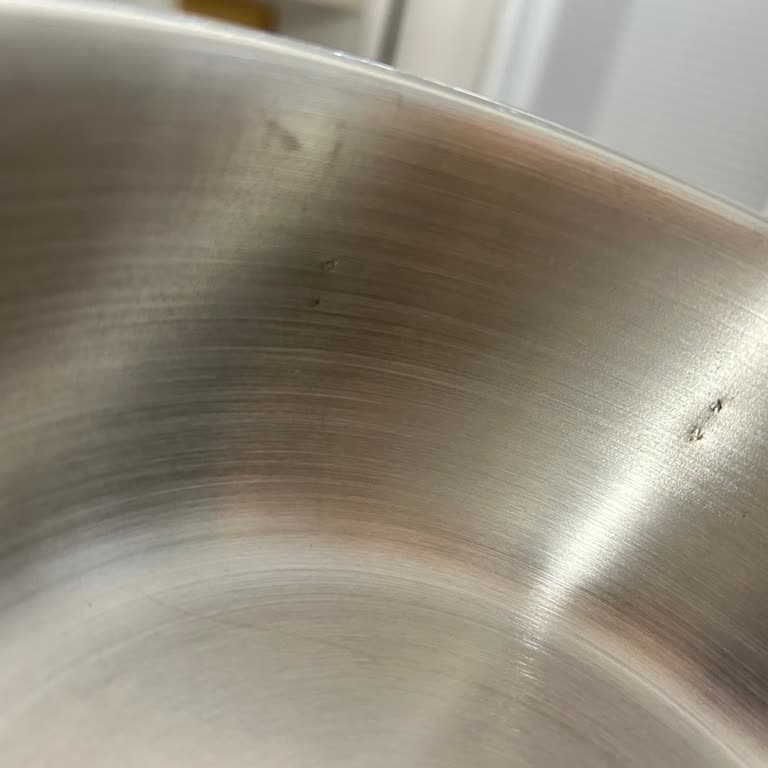 Kusurlu Mini Tencere Seti İadesi İçin Hamile Müşteriye Çözüm Talebi