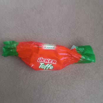Ülker Toffe Şekerlerinde Yarım Ve Eksik Parçalar