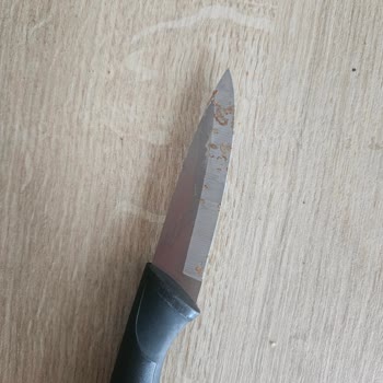 Tefal Bıçak 1 Yıl İçinde Paslandı Ve Kullanılamaz Hale Geldi