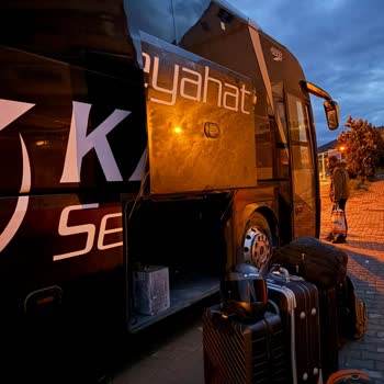 Kale Seyahat’in Arızalı Otobüsü Soğukta Sürücünün Kaba Tavrı Yolcuların Güvenliğini Tehlikeye Attı