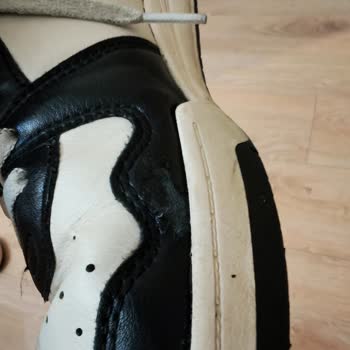 FLO'da Kısa Sürede Deforme Olan Sneaker İçin Kullanıcı Hatası Reddi Ve İade Talebi