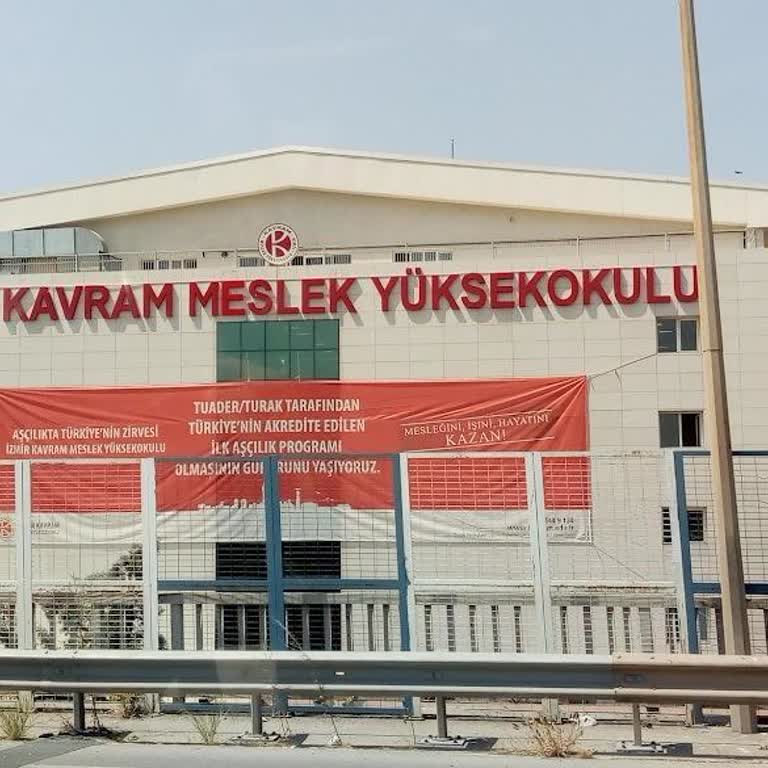 Sosyal Dışlanma Ve Güvensiz Ortam Nedeniyle Sınıf Ve Bölüm Değişikliği Talebi