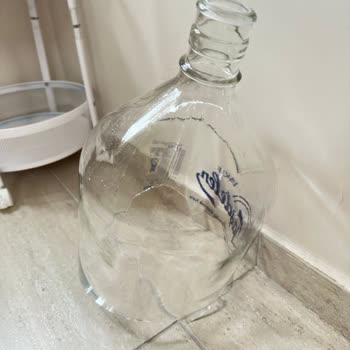 Vakıf Taşdelen Su Cam Damacana Güvenlik Kilidi Arızası Sonucu Ağır Yaralanma Ve Şirketin İlgisizliği