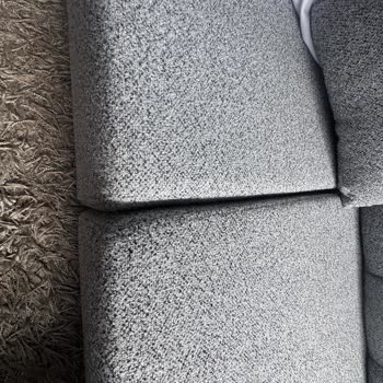 Köşe Koltukta Renk Ve Kalite Sorunları, Mağazadan Sert Yanıt Ve Ücret İadesi Talebi