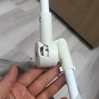 Kiwi Sallanan Ana Kucağın Kırılması, Ağırlık Bilgisi Çelişkisi Ve Garanti Dışı Kalması