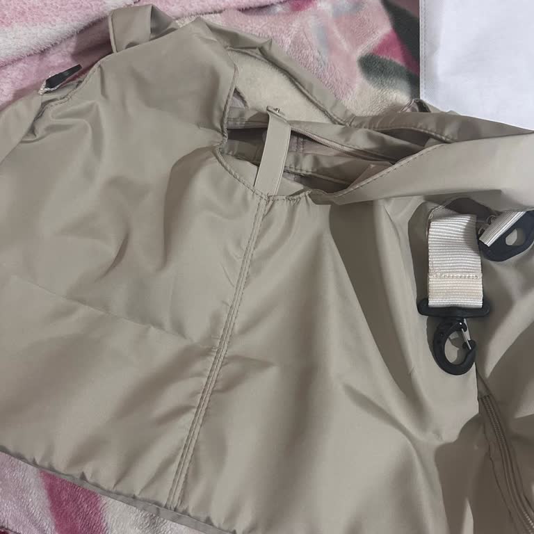 Shule Bags'ta Renk Uyuşmazlığı Nedeniyle Ürün Değişimi Talebi