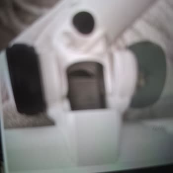 Yui Neyse 17 Pro Max Hortumu Aniden Koptu, Garanti Talebi