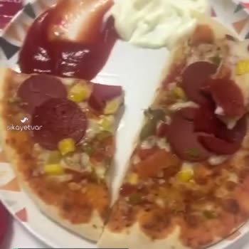 Pekfood İçinden Garip Bir Cisim Çıktı!