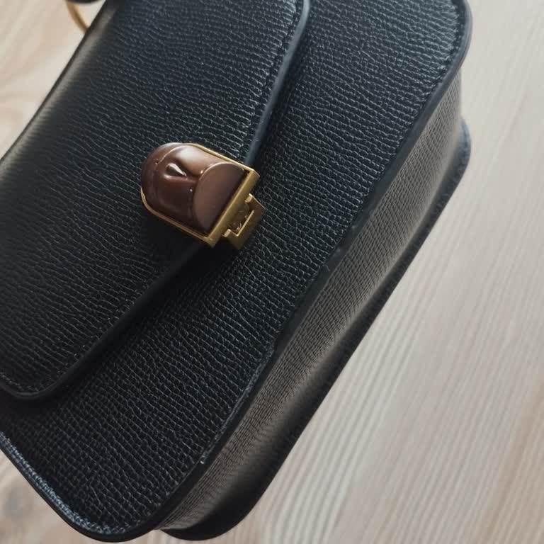 İki Kez Aynı Kusurlu Çanta Gönderimi Ve Kalite Kontrolündeki Umursamazlık